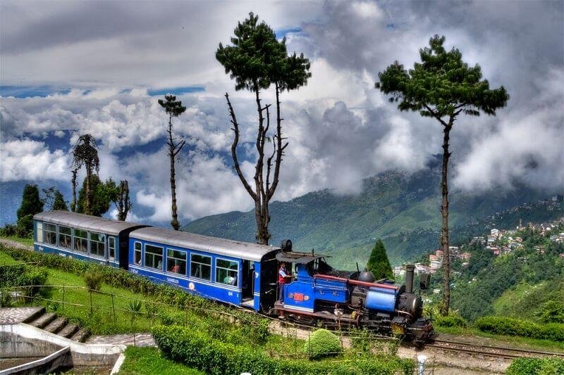 AMAZING DARJEELING TOUR